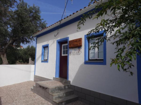  Casinha das Oliveiras  Каштелу-Бранку